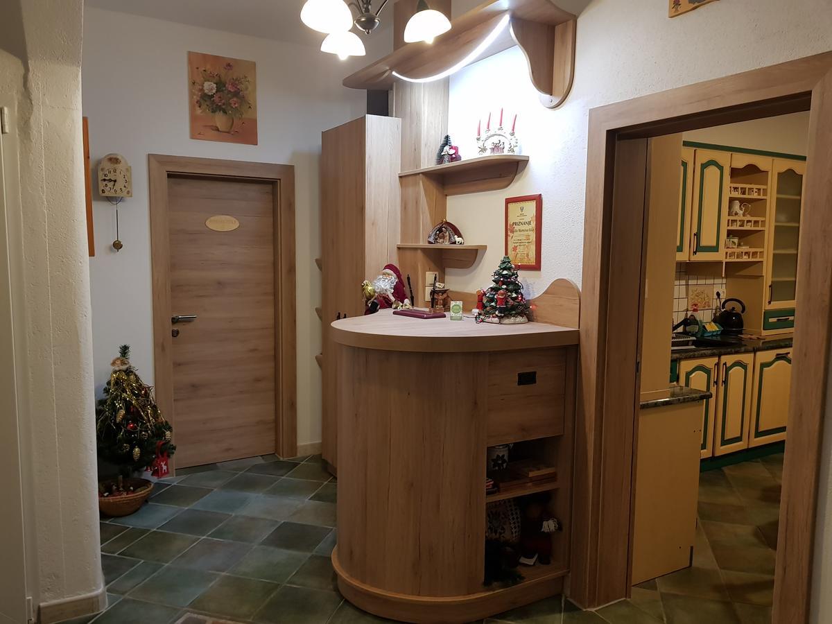 서클리예나고렌스켐 Mama'S House 호스텔 외부 사진